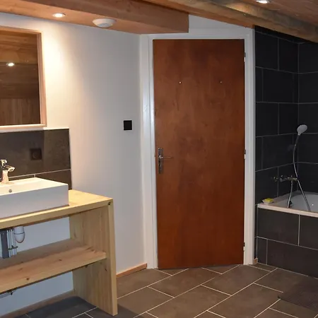 Ensoleille Avec Balcon Et Poele A Bois - Fr-1-464-163 * Pralognan-la-Vanoise